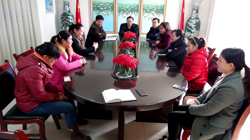 ��˾�ٿ�Ůְ����̸����ף�����ˡ���Ů��